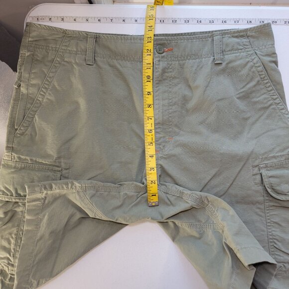 LL Bean Mens Cargo Shorts Ripstop Natural Fit Olive Green Pockets Hiking Sz 38W - Picture 12 of 13